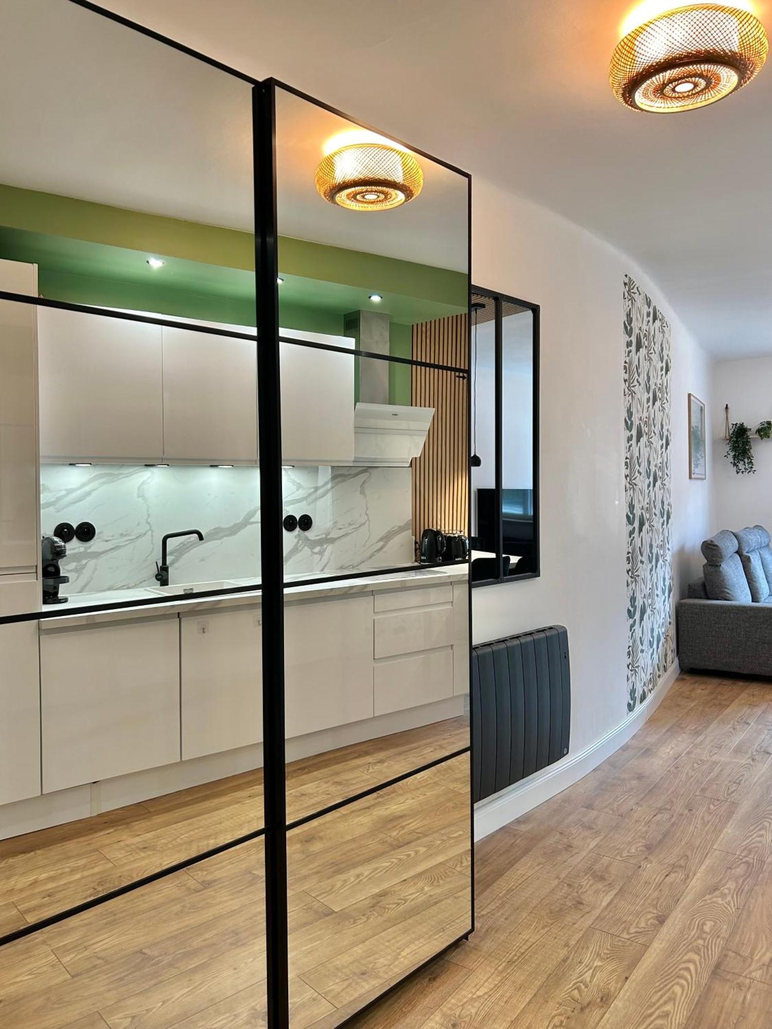 Le Chardon- Appartement 2Chambres- Avec Stationnement Nancy Eksteriør billede